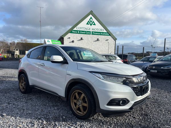 Honda Vezel SUV, Petrol Hybrid, 2018, White