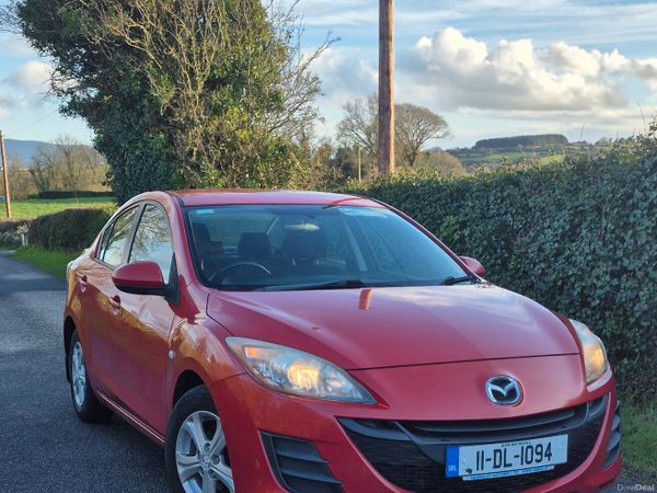 Mazda Mazda3 Saloon, Diesel, 2011, Red