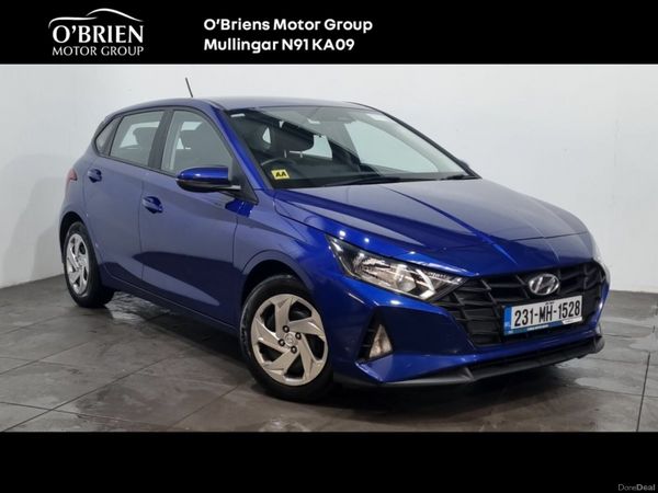 Hyundai i20 Hatchback, Petrol, 2023, Blue