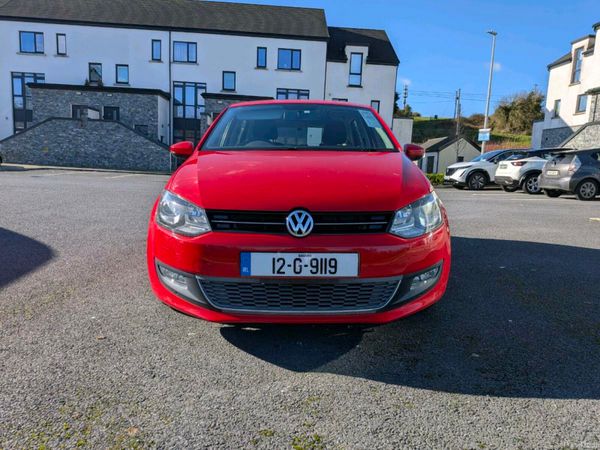 Volkswagen Polo Hatchback, Petrol, 2012, Red