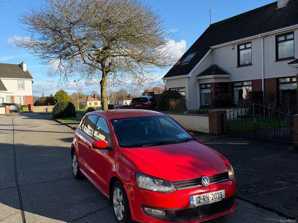 Volkswagen Polo Hatchback, Petrol, 2012, Red