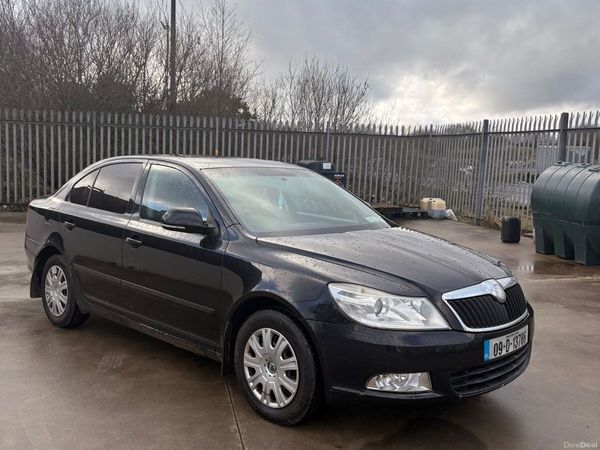 Skoda Octavia Hatchback, Diesel, 2009, Black