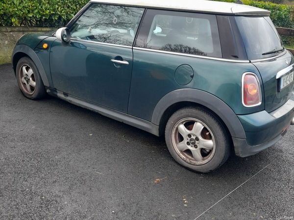 Mini Cooper Hatchback, Diesel, 2010, Green