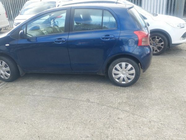 Toyota Yaris Hatchback, Petrol, 2006, Blue