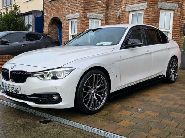 BMW 3-Series Saloon, Petrol Plug-in Hybrid, 2018, White