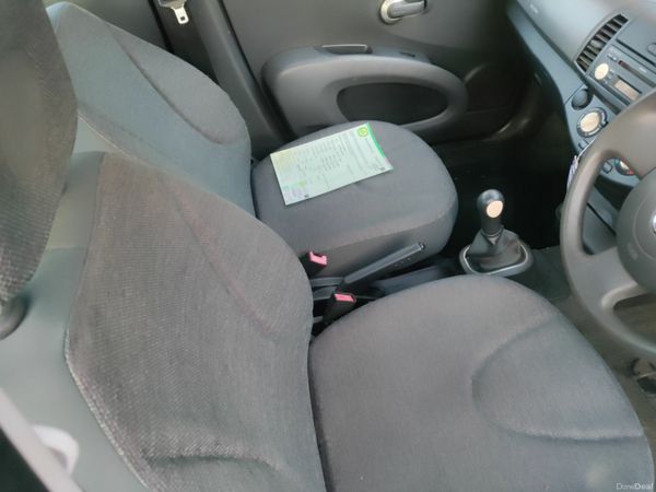 Nissan Micra Hatchback, Petrol, 2006, Silver