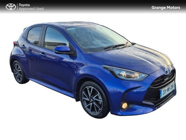 Toyota Yaris Hatchback, Petrol Hybrid, 2023, Blue