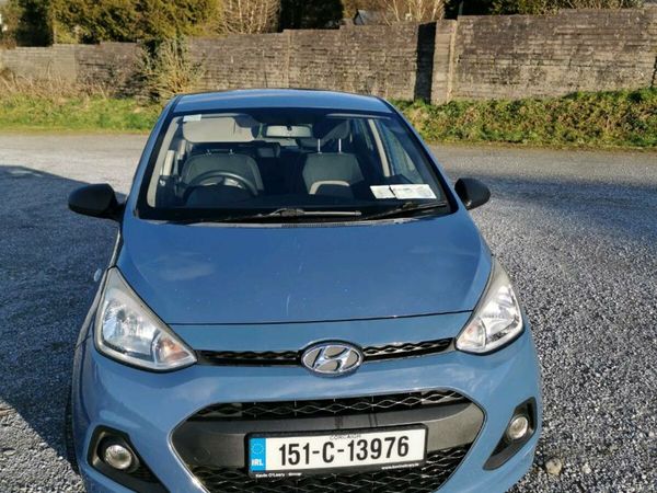 Hyundai i10 Hatchback, Petrol, 2015, Blue