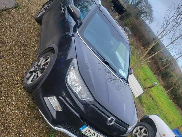 SsangYong Tivoli SUV, Diesel, 2017, Black