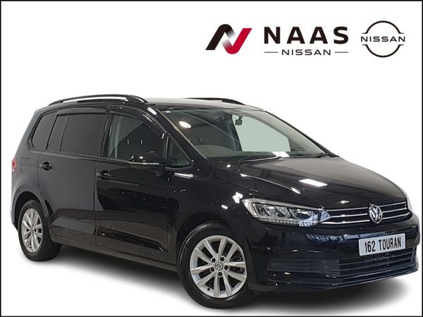 Volkswagen Touran MPV, Petrol, 2016, Black