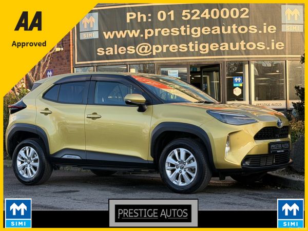 Toyota Yaris Cross Hatchback, Petrol Hybrid, 2023, Gold