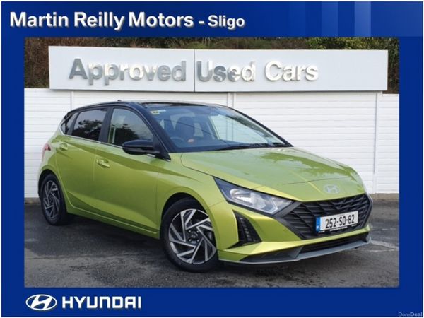 Hyundai i20 Hatchback, Petrol, 2025, Yellow