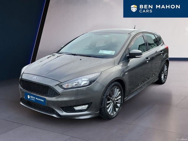 Ford Focus Hatchback, Diesel, 2017, Grey