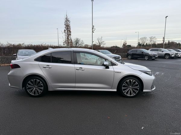 Toyota Corolla Saloon, Petrol Hybrid, 2019, Grey