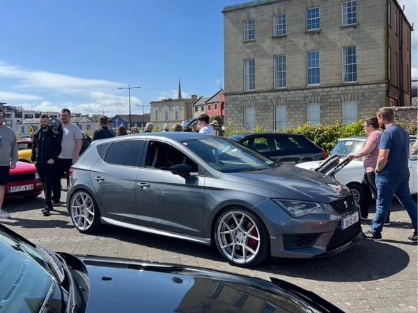 SEAT Leon Estate, Petrol, 2015, Grey