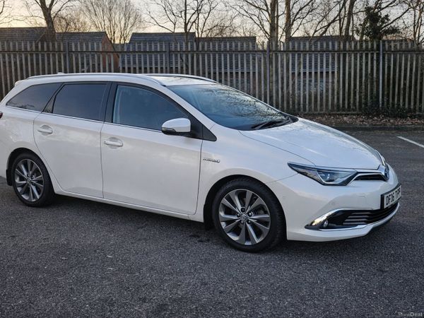 Toyota Auris Estate, Petrol Hybrid, 2016, White