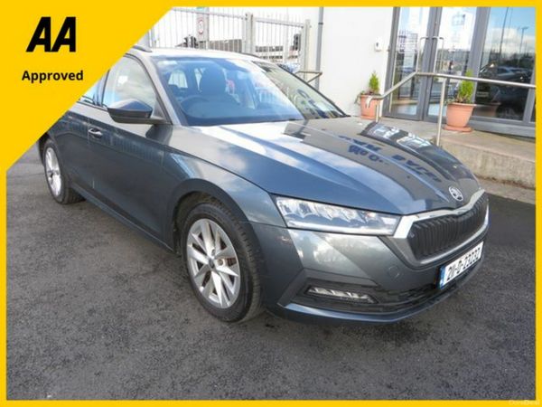 Skoda Octavia Estate, Diesel, 2021, Grey