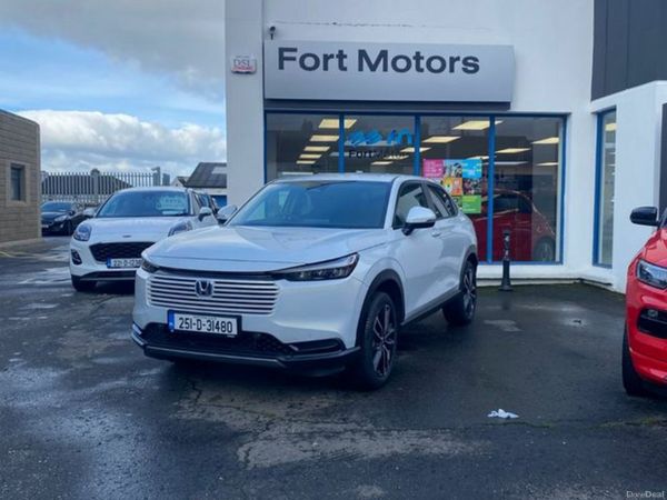 Honda HR-V Hatchback, Petrol Hybrid, 2025, White