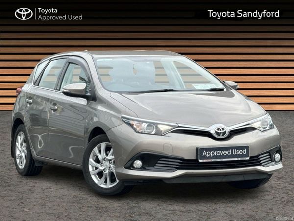 Toyota Auris Hatchback, Petrol, 2016, Bronze