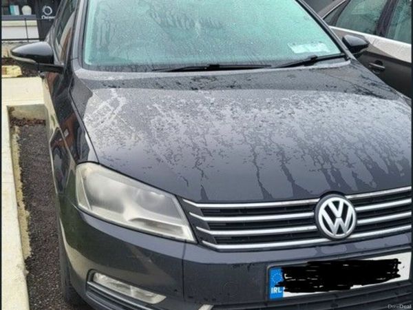 Volkswagen Passat Saloon, Diesel, 2012, Black