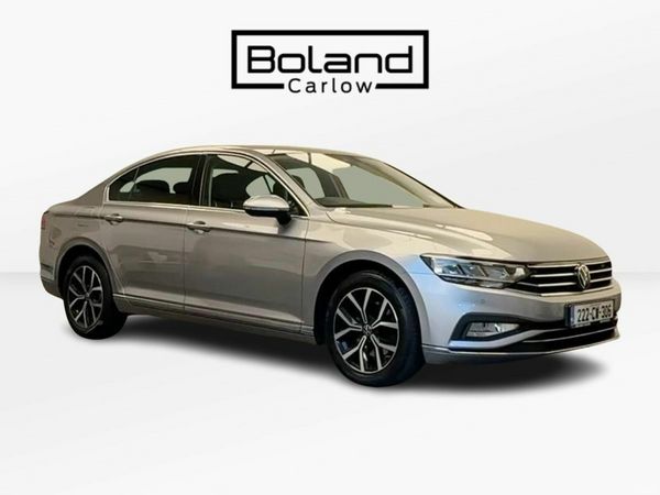 Volkswagen Passat Saloon, Diesel, 2022, Grey