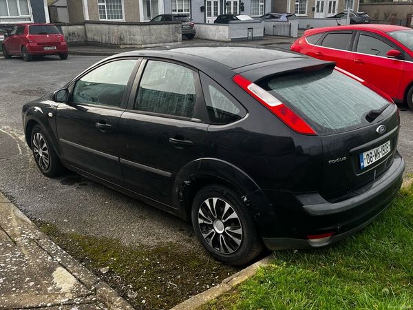 Ford Focus Hatchback, Petrol, 2008, Black
