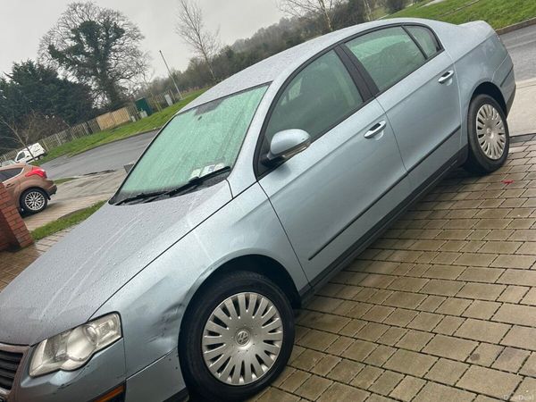 Volkswagen Passat Saloon, Diesel, 2008, Blue