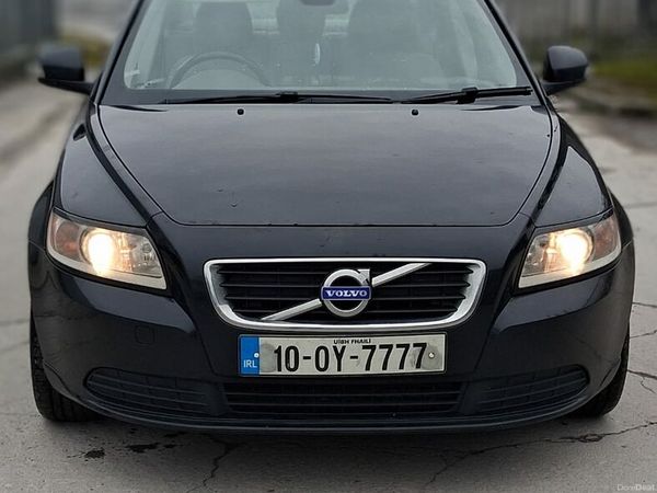 Volvo S40 Saloon, Diesel, 2010, Black