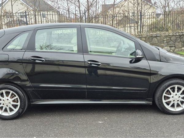Mercedes-Benz B-Class MPV, Diesel, 2011, Black