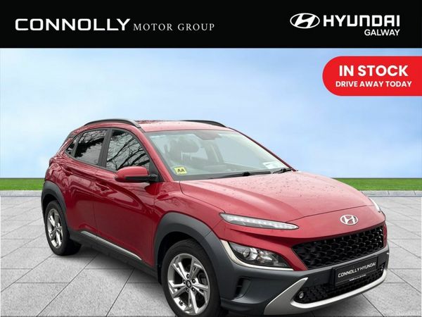 Hyundai KONA MPV, Petrol, 2021, Red