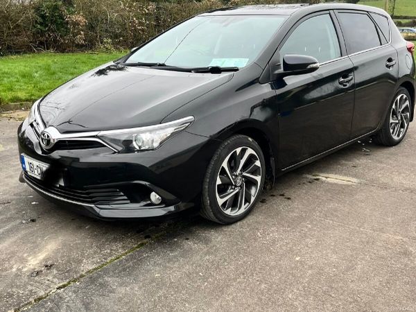 Toyota Auris Hatchback, Diesel, 2016, Black