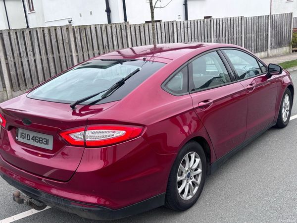 Ford Mondeo Hatchback, Diesel, 2016, Red