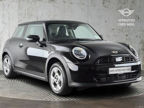 Mini Cooper Hatchback, Petrol, 2025, Black