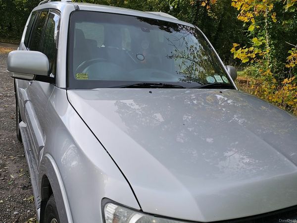 Mitsubishi Pajero SUV, Diesel, 2015, Silver