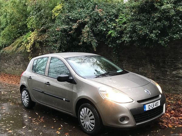 Renault Clio Hatchback, Ethanol Petrol, 2012, Gold