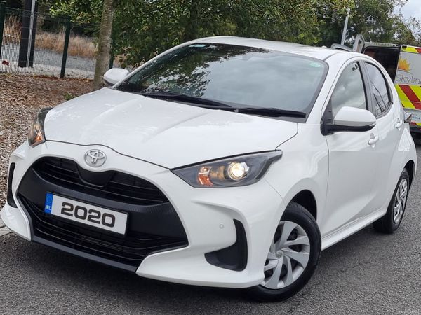 Toyota Yaris Hatchback, Petrol, 2020, White