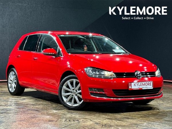 Volkswagen Golf Hatchback, Petrol, 2017, Red