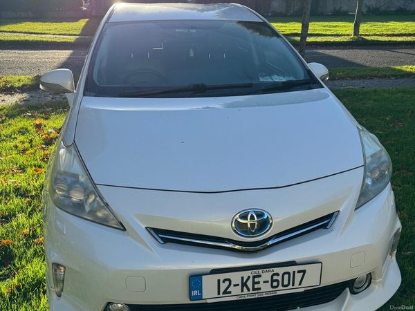 Toyota Prius MPV, Petrol Hybrid, 2012, White