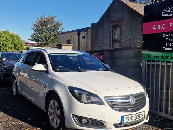 Vauxhall Insignia Estate, Diesel, 2016, White