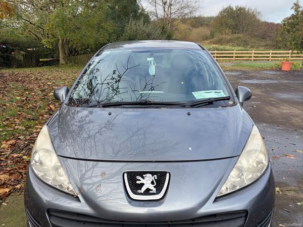 Peugeot 207 Hatchback, Diesel, 2010, Grey