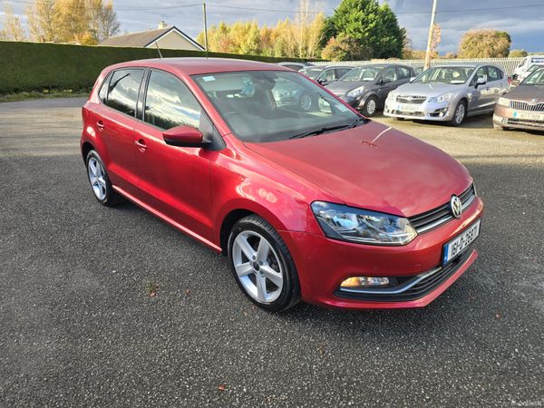 Volkswagen Polo Hatchback, Petrol, 2016, Red