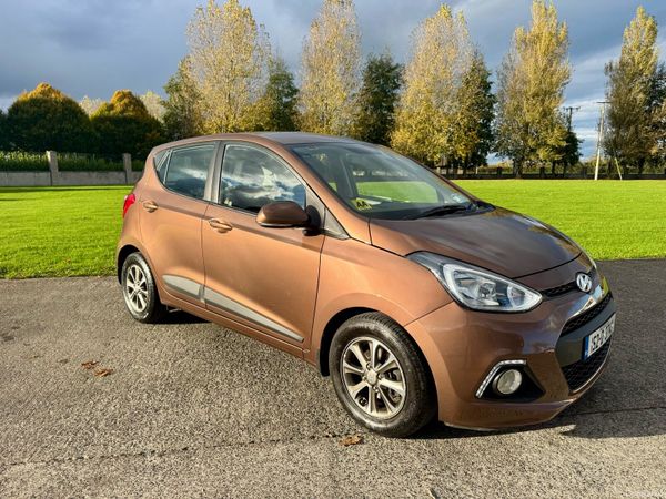 Hyundai i10 Hatchback, Petrol, 2015, Bronze