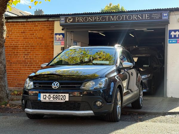 Volkswagen Polo Hatchback, Petrol, 2012, Black