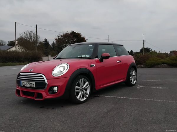 Mini Cooper Hatchback, Petrol, 2015, Red