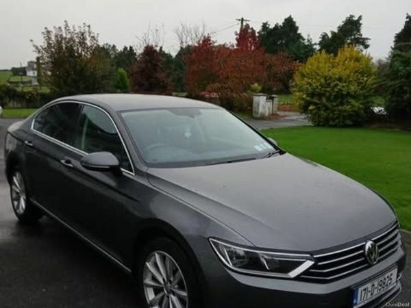 Volkswagen Passat Saloon, Diesel, 2017, Grey