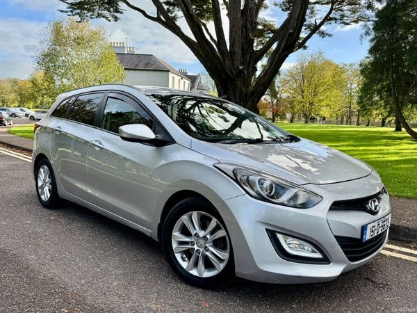 Hyundai i30 Estate/Jeep, Diesel, 2015, Silver
