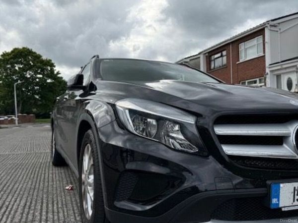Mercedes-Benz GLA SUV, Diesel, 2015, Black