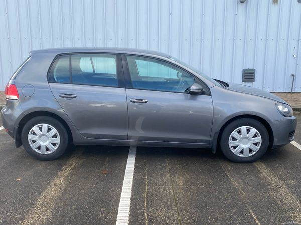 Volkswagen Golf Hatchback, Diesel, 2010, Grey