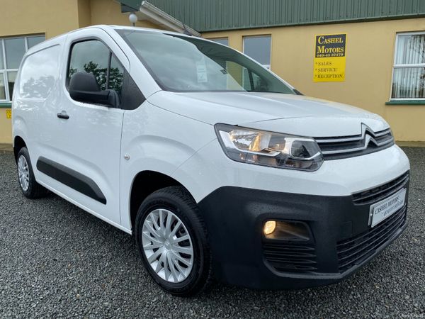 Citroen Berlingo MPV, Diesel, 2023, White