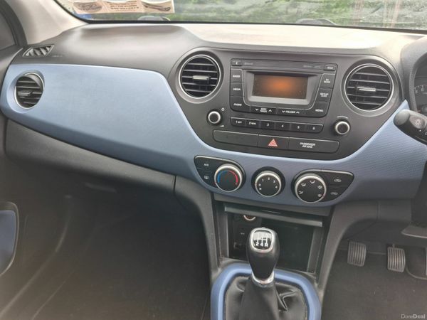 Hyundai i10 Hatchback, Petrol, 2018, Black